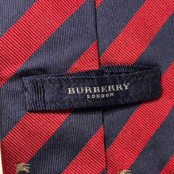 Burberry London Silk Tie - Picture 2 of 6
